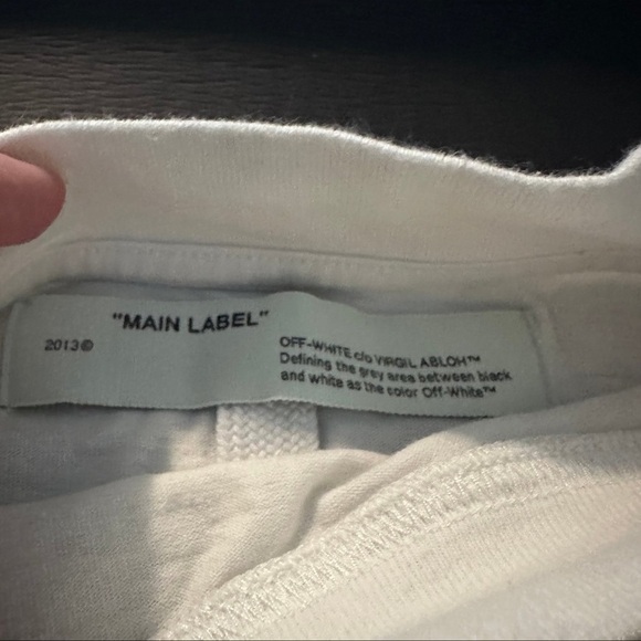 OFF-WHITE SPLIT HALFTONE ARROWS MOCK NECK LONG SLEEVE - Picture 4 of 6